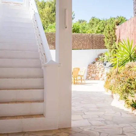 En Cala Vadella Familias Y Parejas Villa
